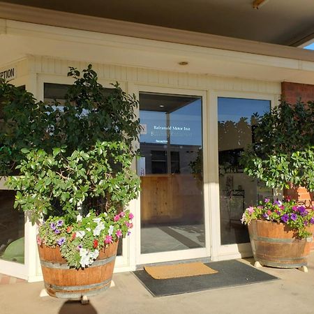 Balranald Motor Inn Extérieur photo